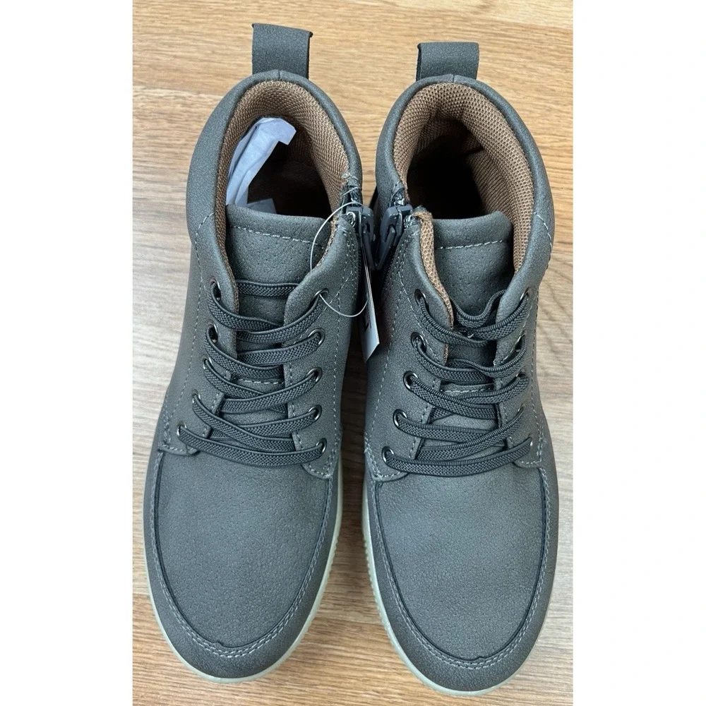 Deer Stags Kids Nolan Jr Casual Ankle Boots in Grey Big Boys Size 3 NEW